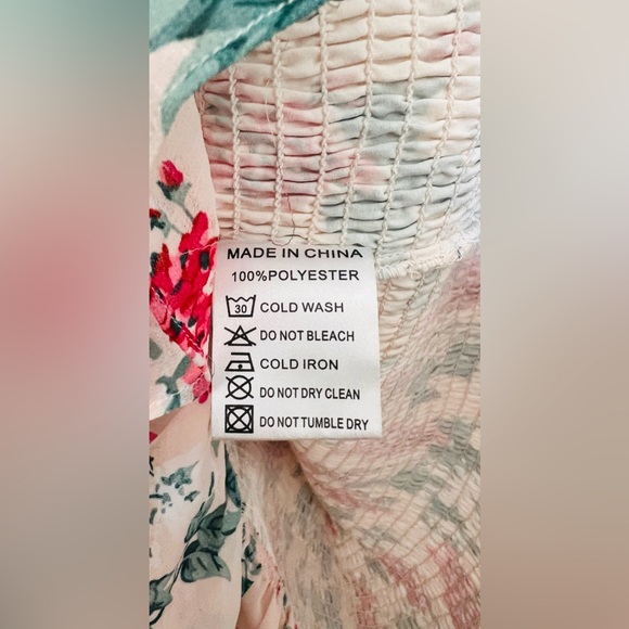 NWOT Ivy City Co Isla Floral Smocked Midi Dress Size Large - Picture 4 of 8